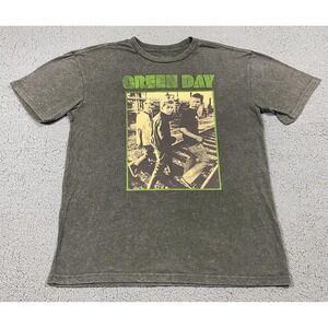 Green Day Shirt Mens Small Gray Band Photo Graphic Tee Rock Music Tagless